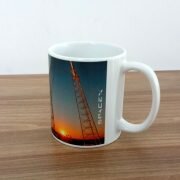 Kubek „In thrust we trust”