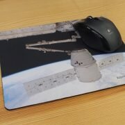 Podkładka pod myszkę „Dragon przy ISS”